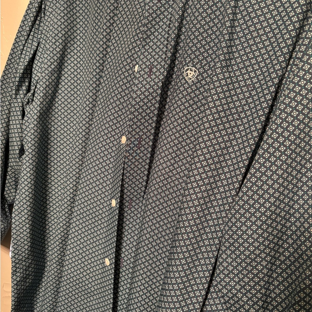 Men's Ariat long sleeve button down shirt